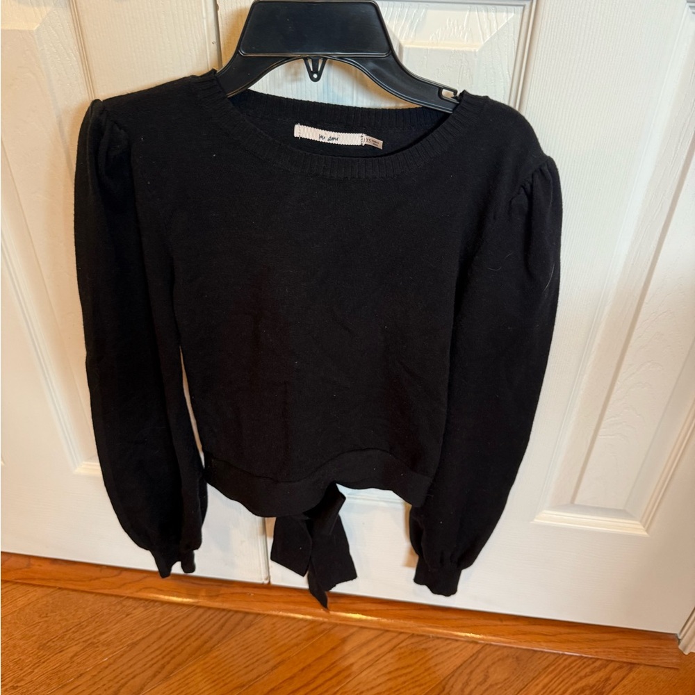 Ami Elegant Black Tie-Front Sweater